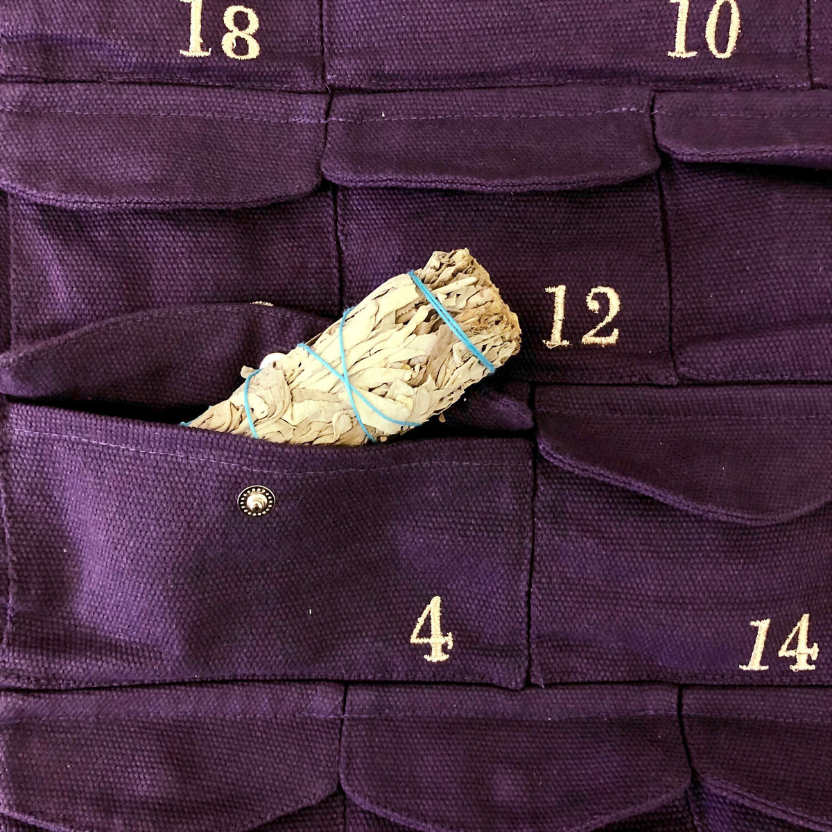 Précommande Calendrier de l’Avent N°1 — Rituels Sacrés ✨